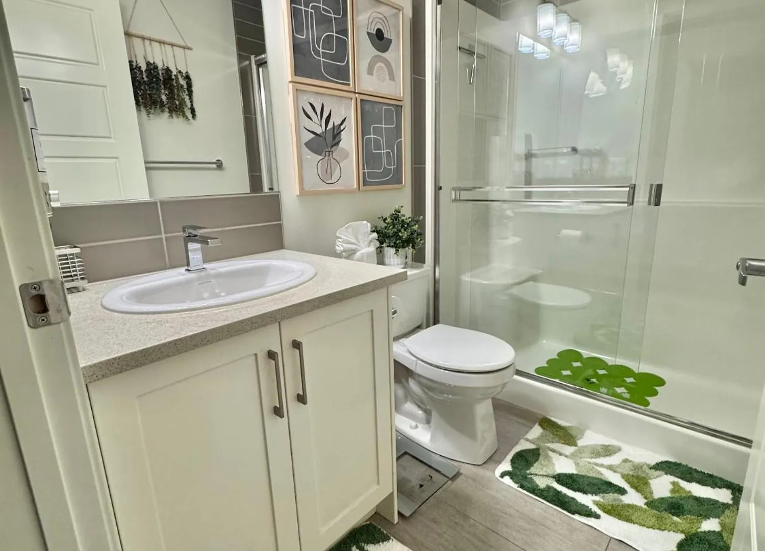 公寓 卡加利Tropical Caribbean-Themed Cozy Getaway - King Bed公寓 加拿大